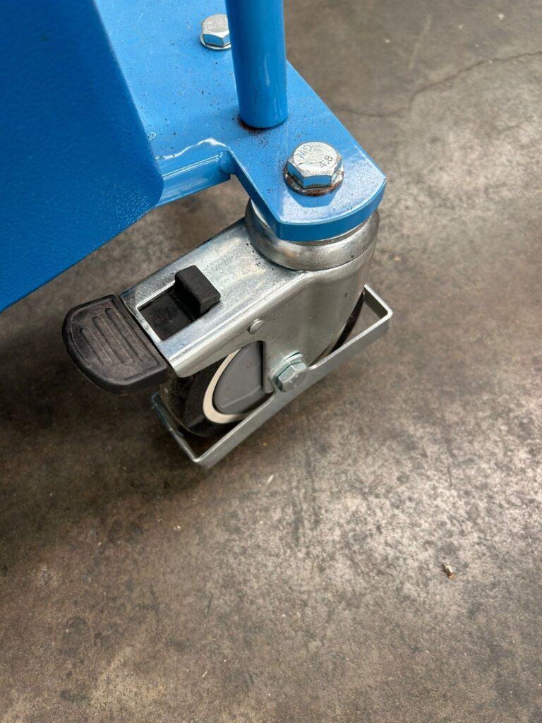 rueda de elevador de bobinas con bloqueo